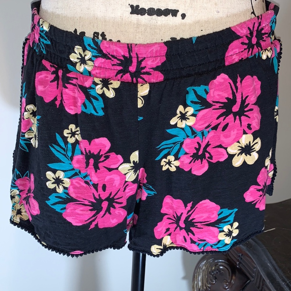 Justice Floral Shorts PomPom Trim 22Plus, Black Pink Blue